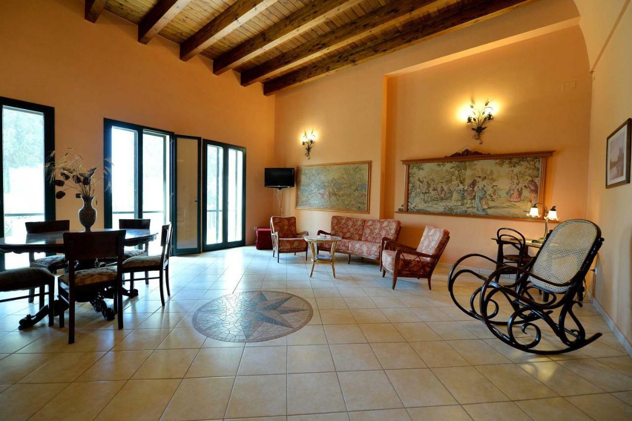 Agriturismo Santa Chiara Alezio Exterior photo